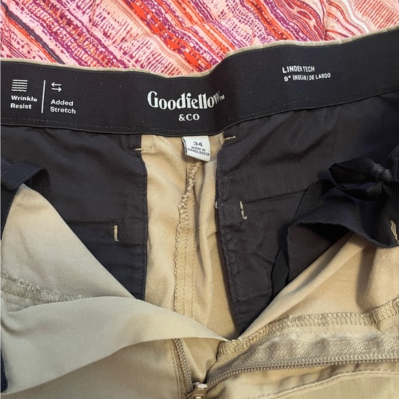 Goodfellow & Co Mens 9” Inseam Khaki Shorts - Picture 2 of 6